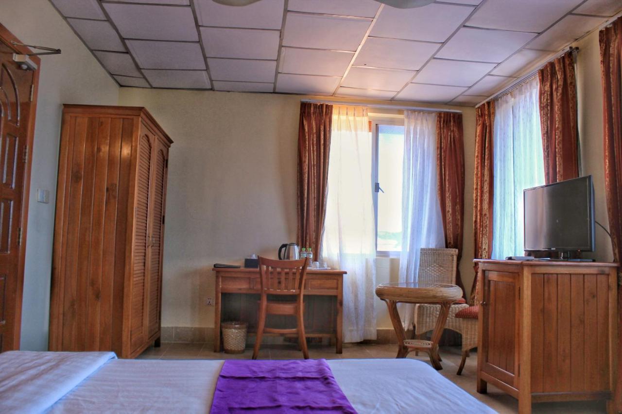 Don Bosco Hotel School Sihanoukville Extérieur photo